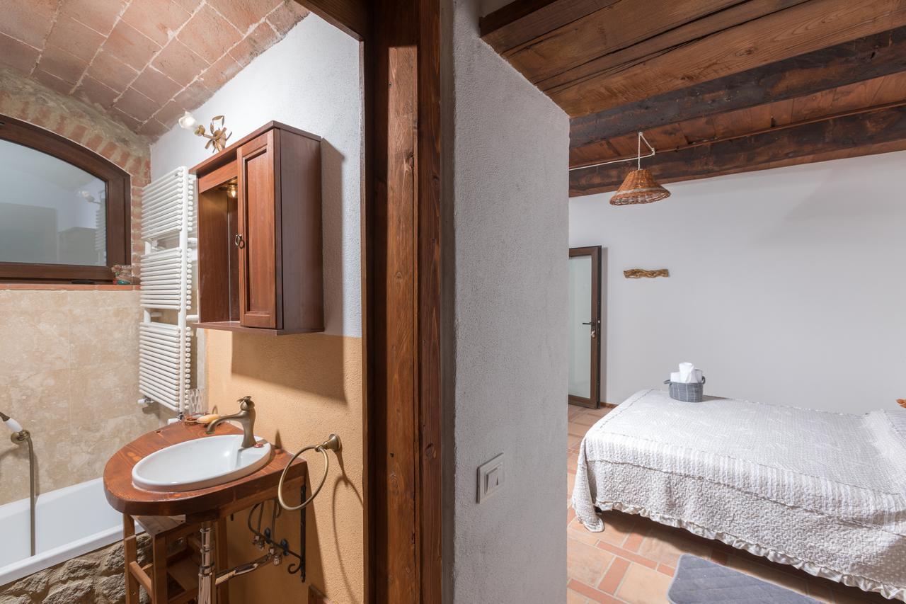 كاستل ديل بيانو B&B Podere Legnotorto المظهر الخارجي الصورة